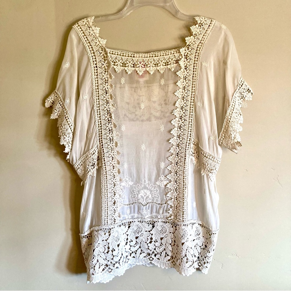 Johnny Was Cream Crochet Lace Short Sleeve Blouse - Picture 8 of 11